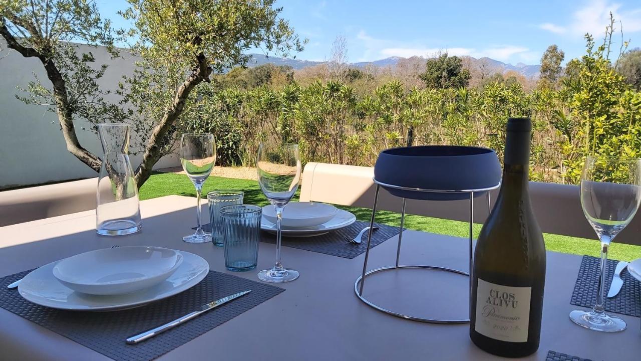Villa Home Holiday A Cala Rossa Lecci Kültér fotó