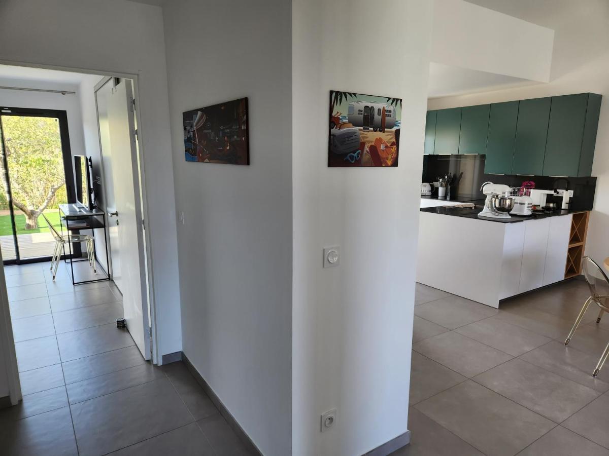 Villa Home Holiday A Cala Rossa Lecci Kültér fotó
