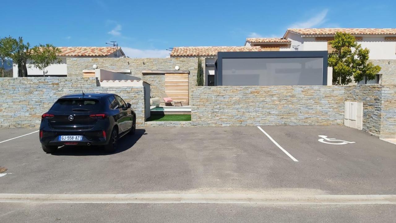 Villa Home Holiday A Cala Rossa Lecci Kültér fotó